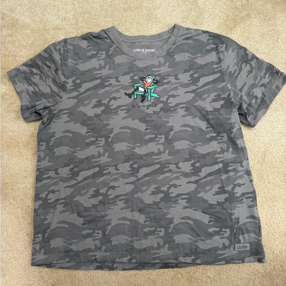 Life Is Good Men’s  Gray Camo Tee